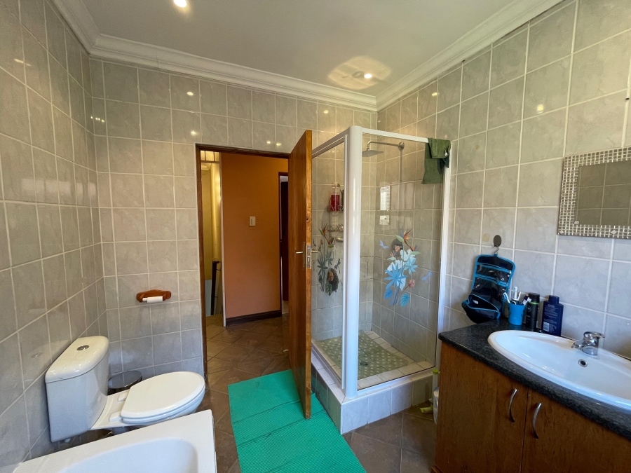 3 Bedroom Property for Sale in Birdwood Estate North West